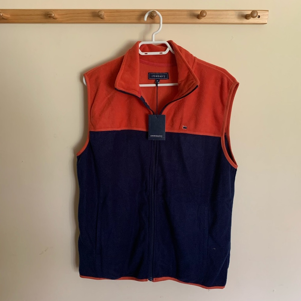 NWT Crown & Ivy Men’s Full Zip Fleece Vest Medium